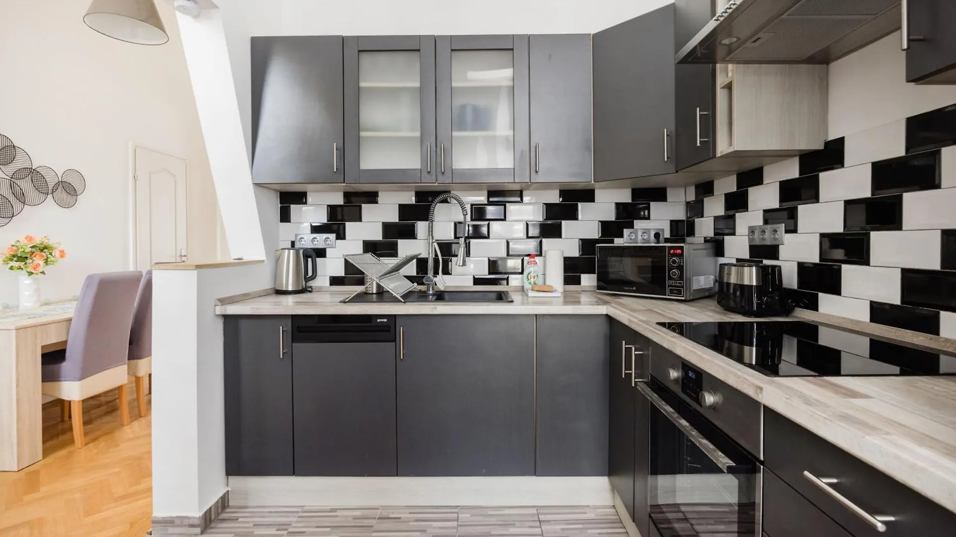 Reba Apartment Budapest 0*,  Ungheria